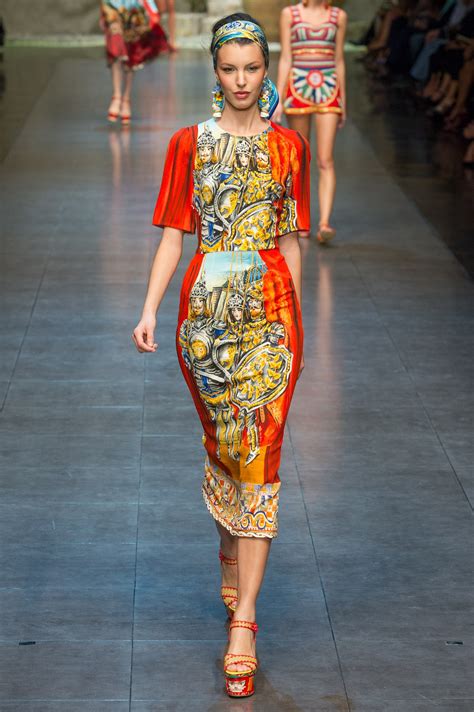 Comparez et commandez des produits dolce & gabbana avec shopalike.fr. Dolce & Gabbana Spring 2013 Ready-to-Wear Collection - Vogue