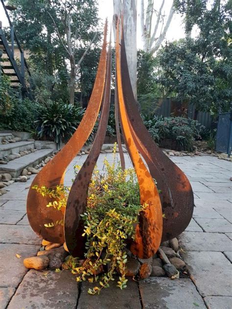 From a computer the electromagnetic radiation is minimal, the wifi microwave radiation is much less that your cell phone (so if you're regulations were imposed many years ago that reduced accidental radiation from computers. #gardendesigns | Metal garden art, Metal yard art, Garden art