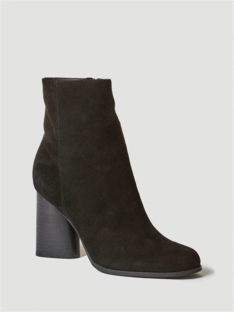 Compra online con gastos de envío y devolución gratuitos. Botines de mujer 2019: así se llevan los ankle boots, los ...