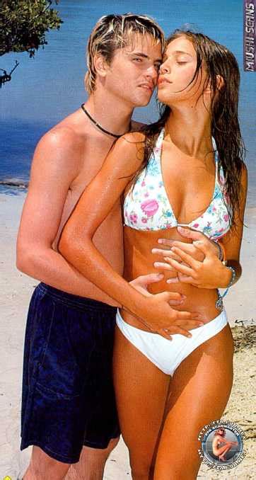 Mia es modelo por un dia y manuel se muere de amor por ella. Hermosa LULU !: Rebelde Way - Mia and Manuel Couple - 2003