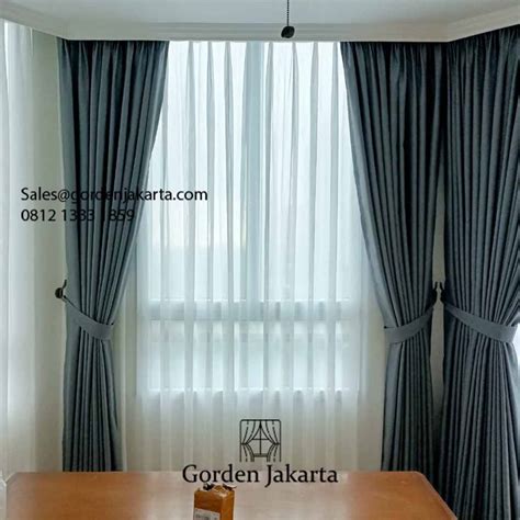 Gorden rumah tersebut telah dikombinasi dengan gorden vitras yang dibuat bergelombang dan dibentuk dengan uap panas dengan tekanan suhu tertentu membuat gorden tersebut tampak lebih cantik. Harga Gorden Murah Terra B1 bluish grey Apartemen Permata ...