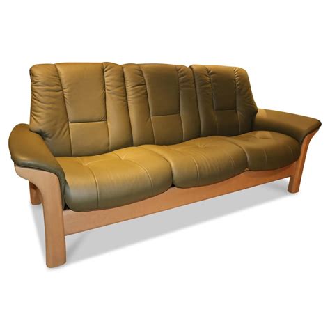 With such a big investment of time, you should probably look for a sofa. Sofa Windsor Niedrig Dreisitzer Leder Paloma Dark Olive ...