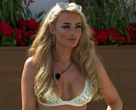 She had short brown hair! Love Island 2017 Chloe Crowhurst ex Jon Clark seems to ...