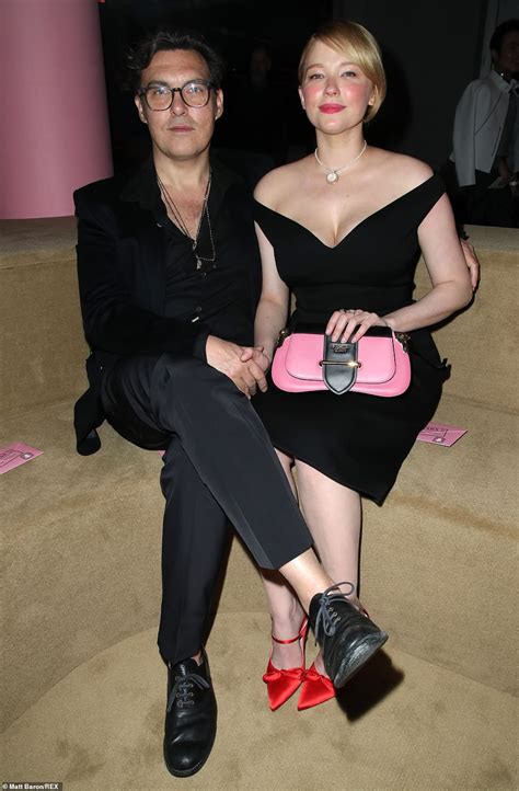 Her father is glenn keilar & her mother miriam allen keilar is originally from utah, usa. Diane Kruger, Hailee Steinfeld and Lucy Boynton lead stars ...