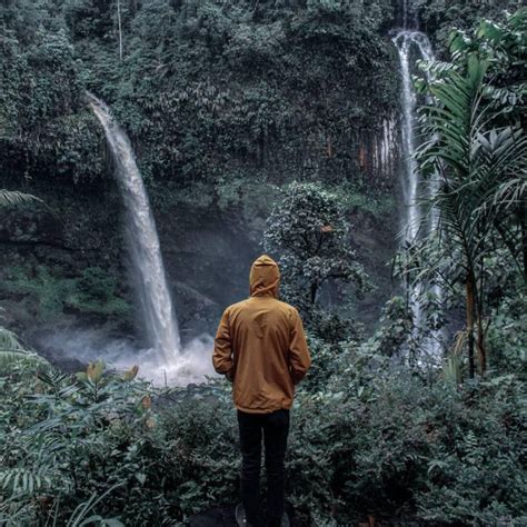 Jangan lupa tambahan tempat wisata ini di list kalian. 7 Wisata di Tasikmalaya yang Bisa Memanjakan Mata