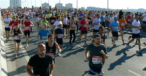 Kipchoge holds the marathon world record, as well as the fastest marathon ran of all time. Runtasia Infokanal: Die Statur der Läufer - wieso sie ...