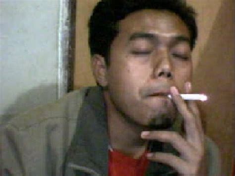 Nickname melok_ is registered to melok_. Cara Mencegah Orang Merokok - NJOWORATOWEKIJANE