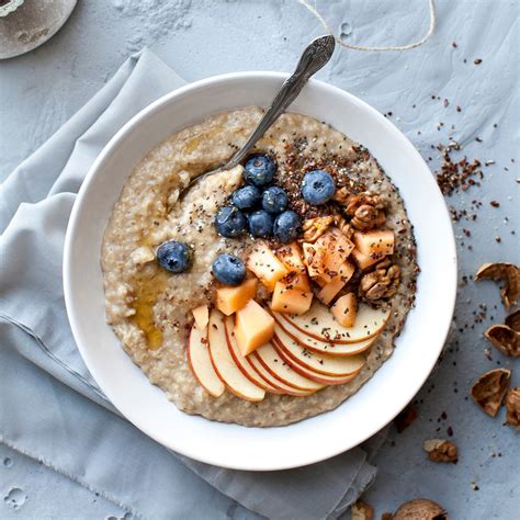 Whether you're at the office or at home, you can make a bowl of delicious and nutritious oatmeal in no time. How to Prepare Oatmeal and 5 Tips for Making It Better ...