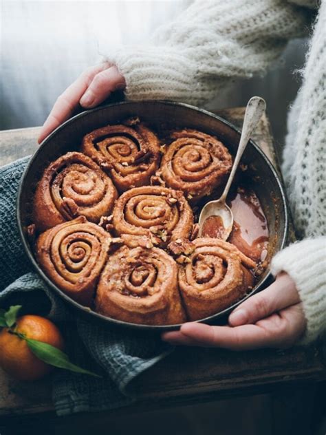 Les crumpets cuits se conservent 24 à 48 h. Brioches roulées à la cannelle - Cinnamon rolls | Recette ...