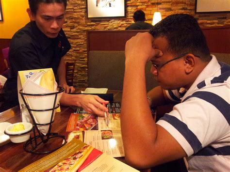 Makanan tidak sama seperti makanan di kedai. Syazwana Jamal: Tony Romas's Mid Valley : Sesi ...