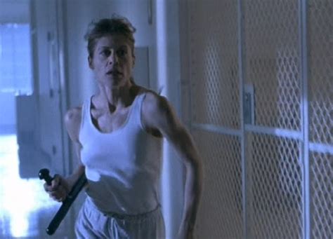 How linda hamilton got back in sarah connor shape for 'terminator: Alternative Fitspiration: Linda Hamilton as Sarah Connor