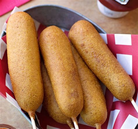 El presidente ha acabado sirviendo comida rápida. Cómo hacer CORN DOG (Hot Dog al estilo americano)