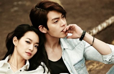 Seongnam, gyeonggi province, south korea. Kim Woo Bin e Shin Min Ah não deixam que suas agendas ...