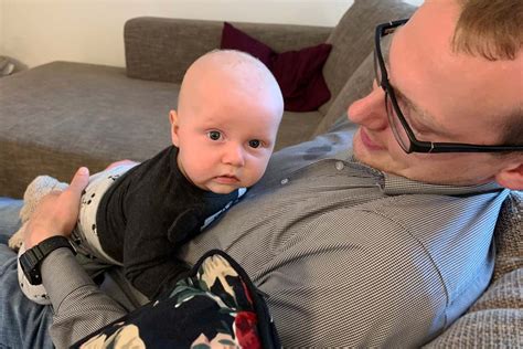 Indem das schlafen nach immer gleichem muster vorbereitet wir verraten, wie der bauch nach der geburt durch rückbildung allmählich wieder verschwindet. dürfen babys auf dem bauch schlafen - Mfddr