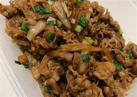 Di jepang, saus teriyaki sendiri sebenarnya mengandung sake. Daging Teriyaki Yoshinoya / Foodie Awards Beef Yakiniku ...