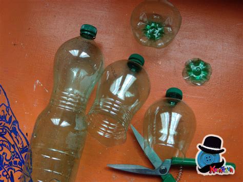 Quando piove, potete riporre il vostro ombrello pieghevole nel porta ombrelli di plastica riciclata ed evitare di bagnare la tappezzeria. Come realizzare calici con bottiglie di plastica ...