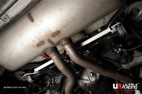 Posted by anonymous on apr 16, 2013. BMW X5 F15 (2013-2018) Rear Lower Bar from Ultra Racing, Code URTW-RL2-3410