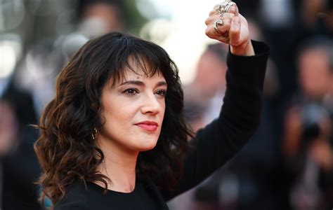 Asia argento accuses fast and furious director rob cohen of sexual assault. «Mi ha drogata e stuprata»: Asia Argento accusa il regista ...