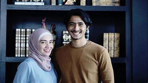 Ternyata, pria ini juga memiliki hunian minimalis yang menarik di kehidupan nyatanya, lo. Istri Arya Saloka Ikatan Cinta Ungkap Kelakuan Fans Mas Al ...