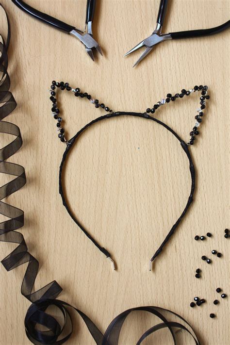 A great cat ear headband for any occasion. DIY Beaded Cat Ears - Make and Fable