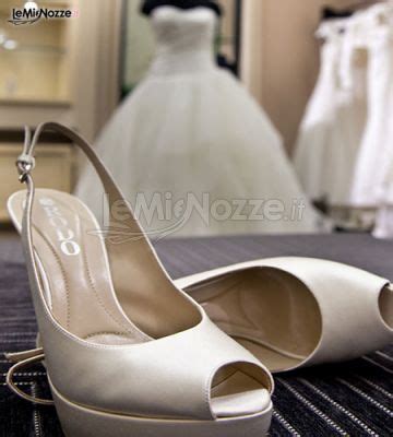 Sposa, kartika, abiti da sposa, abiti da cerimonia. Scarpe per la sposa con plateau - G. Fortini Rossetti ...