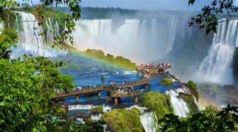 Las cataratas subcapsulares posteriores aparecen en la superficie posterior central del cristalino. De frente com as Cataratas do Iguaçu - Viajar pelo Mundo