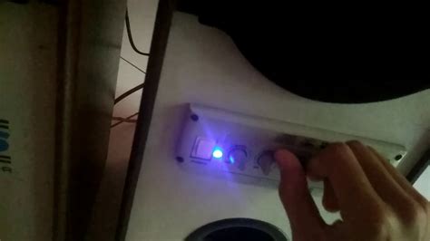 Bila singkong sdah dingin taburkan ragi diatasnya hingga rata lalu simpan dibak yg sdah ada. Cara Membuat Tape Singkong - YouTube