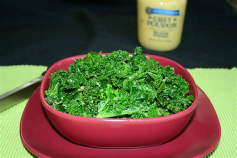 �homecooked favorites delivered to your taste buds! Garlicky Dijon Kale (Oil-free) - Plantivores