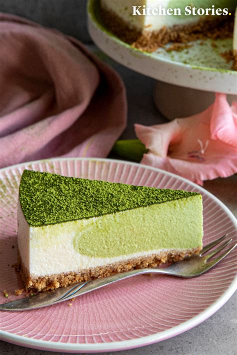 Bleibt kein teig daran haften, ist der boden fertig, sonst noch etwa 5. No-Bake Cheesecake mit Honigmelone und Matcha | Rezept ...