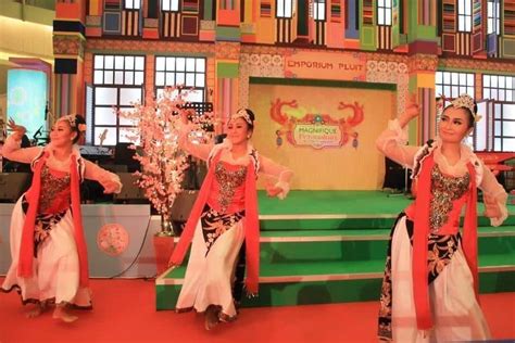 Boan au by pengantin lagu batak. 10 Tarian Adat Betawi yang Jadi Bukti Akulturasi Budaya