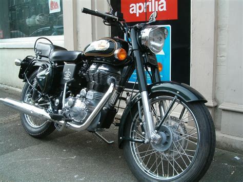 In my opinion, 350cc variant of royal enfield is a joke. ROYAL ENFIELD BULLET 500cc WITH DUAL SEAT IN GREEN & ??150 ...