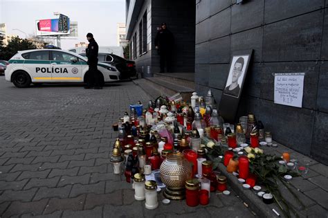 Οι αρχές διερευνούν ήδη την υπόθεση, προκειμένου οι δράστες να συλληφθούν και να οδηγηθούν στη δικαιοσύνη. Παραίτηση υπουργού μετά τη δολοφονία δημοσιογράφου - ΤΑ ΝΕΑ