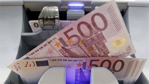 Die gründe hierfür liegen auf der hand: Weltgrößte Banknote: EZB erwägt Ende für 500-Euro-Schein ...