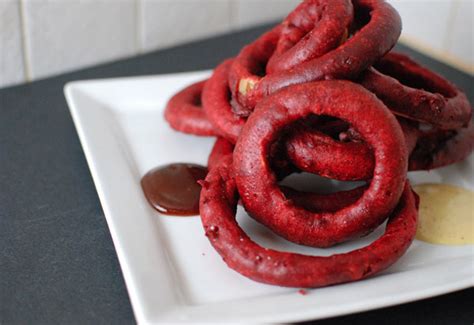 They have a moist and tender crumb. Red Velvet Onion Rings. YES PLEASE!