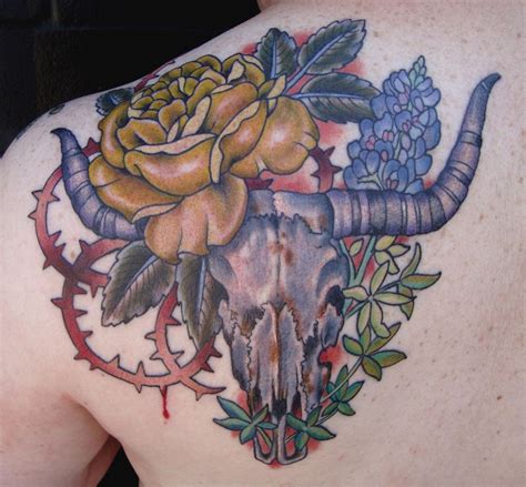 1.5 from horn to horn and 1 from horn to nose. Texas tattoo | Yellow rose tattoos, Longhorn tattoo, Blue ...