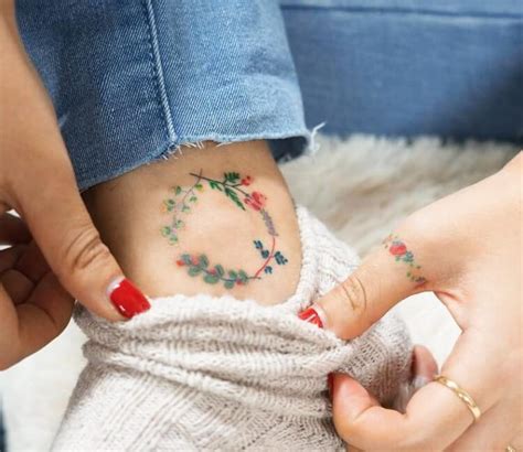 Carrie wants to stop big ogling other women and other 'little' things. Discovering the Radiant World of the Color Circle Tattoo ...