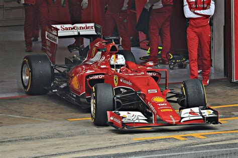 Sebastian vettel ist ein deutscher automobilrennfahrer. Cars: BBR 1/18 SEBASTIAN VETTEL FERRARI F1 SF15-T WINNER ...