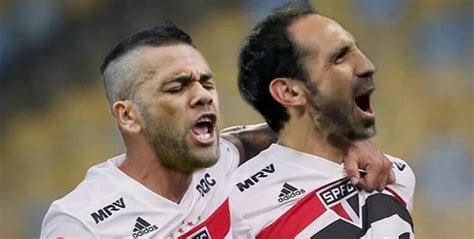 Camisa 10 do tricolor sofreu lesão no dia 20 de maio, no primeiro jogo da final do paulistão. Como será a primeira semana de Daniel Alves e Juanfran no ...