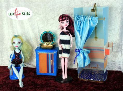 Mit diesem puppenhaus ist das möglich. Bad Dusche Toilette für zB Barbie, Monster Ever After High Upcycling 73001