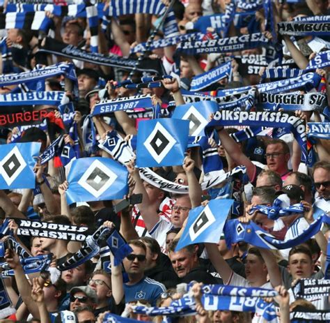 Liga auch im zehnten spiel in folge ungeschlagen. Fußball: Kühne will weitere Anteile am HSV kaufen - WELT