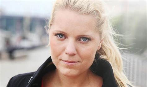 2012 vann hon stora journalistpriset i kategorin årets berättare. Carina Bergfeldt | forfatterweb