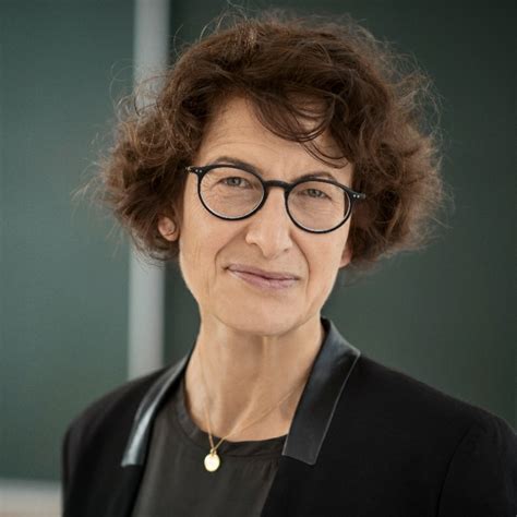 Özlem türeci, şimdiye kadar 2 milyar doz aşı üretti. BioNTech und Bad Driburg verbindet etwas! - BAD DRIBURG im ...