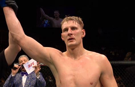 Bellator mma highlights_ alexander volkov wins heavyweight title.mp4. Alexander Volkov chce walki o pas mistrzowski - Lowking.pl