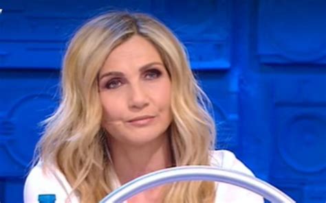 A dare il triste annuncio, gli amici steve lachance e lorella cuccarini. Amici 2020, il duro rimprovero di Lorella Cuccarini alla ...