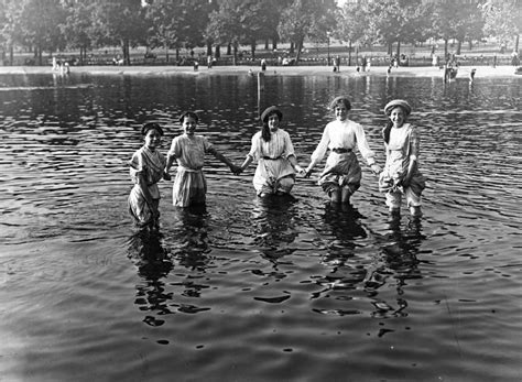 Is skinny dipping dangerous at all? Skinny Dipping In Regents Canal And 11 Other Pictures Of ...