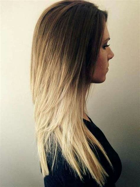 Just like going from brown to blonde, the opposite. Brown top blonde bottom | Tagli di capelli, Acconciature ...