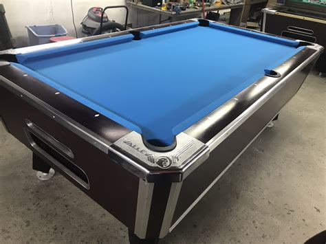 It is the perfect position between sitting and standing, so there is a minimal effort between sitting and standing. Used coin operated pool table Table #222223 | Used Coin Operated Bar Pool Tables