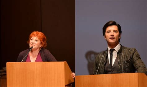 Δείτε τα βίντεο που ακολουθούν: Χρυσούλα Διαβάτη: Η στιγμή που ξέσπασε στα βραβεία και η ...