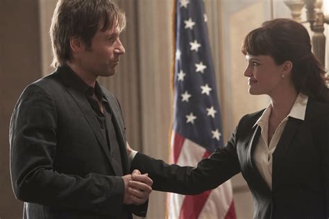 W wieku 5 lat wraz z matką wyjechała do kalifornii. Film stills Californication Season 4: carla_gugino ...