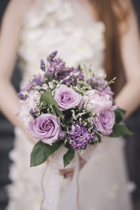 Pianta con fiori profumatissimi in giardino e fai da te. 15 favolosi bouquet per un matrimonio in primavera | Wedding Wonderland